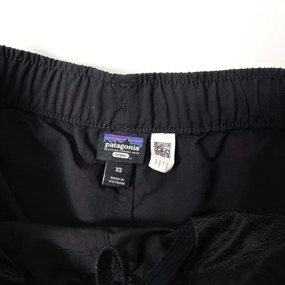 patagonia barely baggies shorts black - Picture 4 of 7